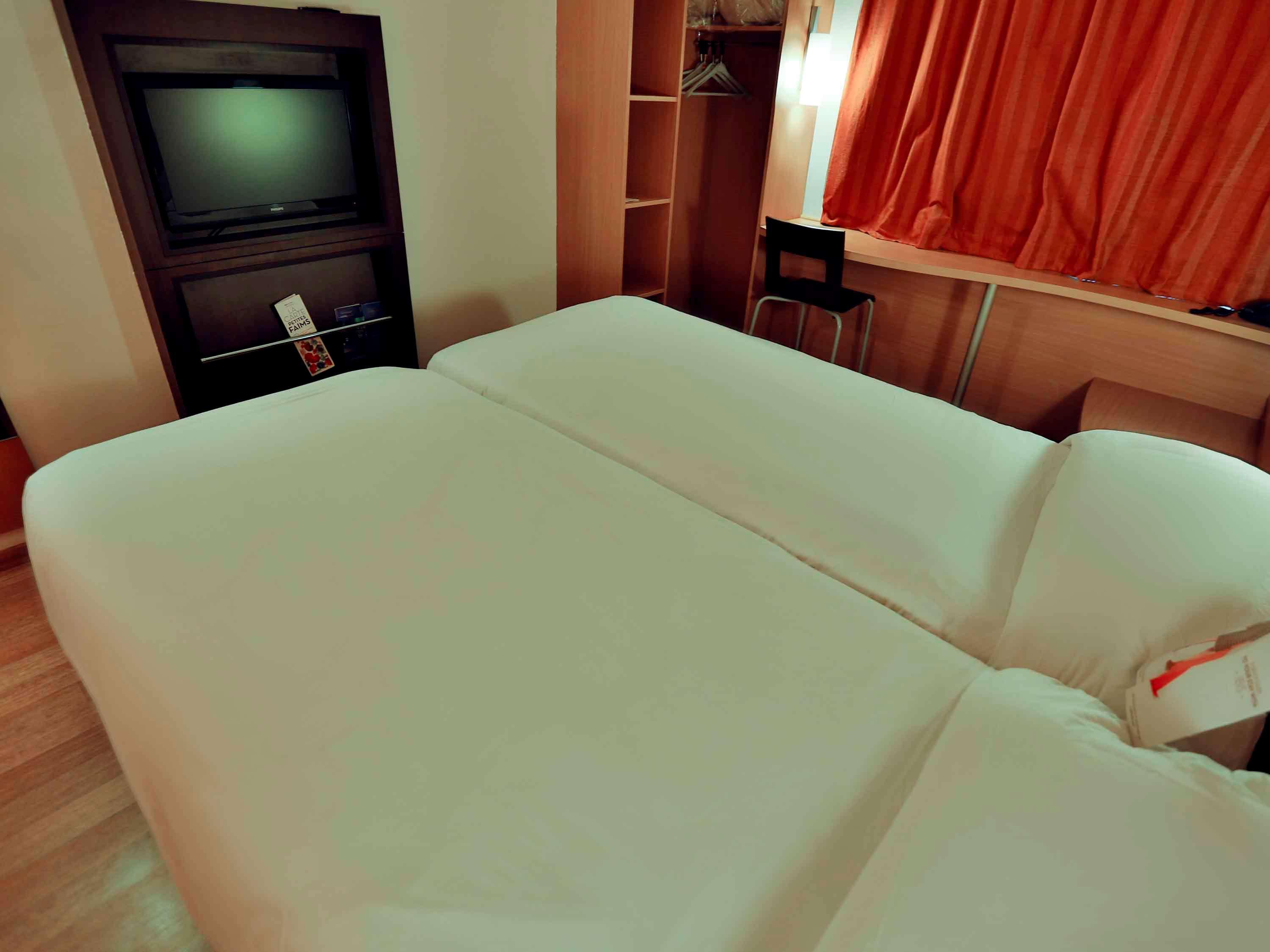 Ibis Fes Hotel Bagian luar foto