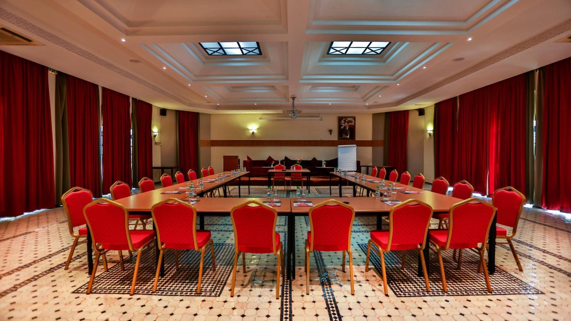Ibis Fes Hotel Bagian luar foto