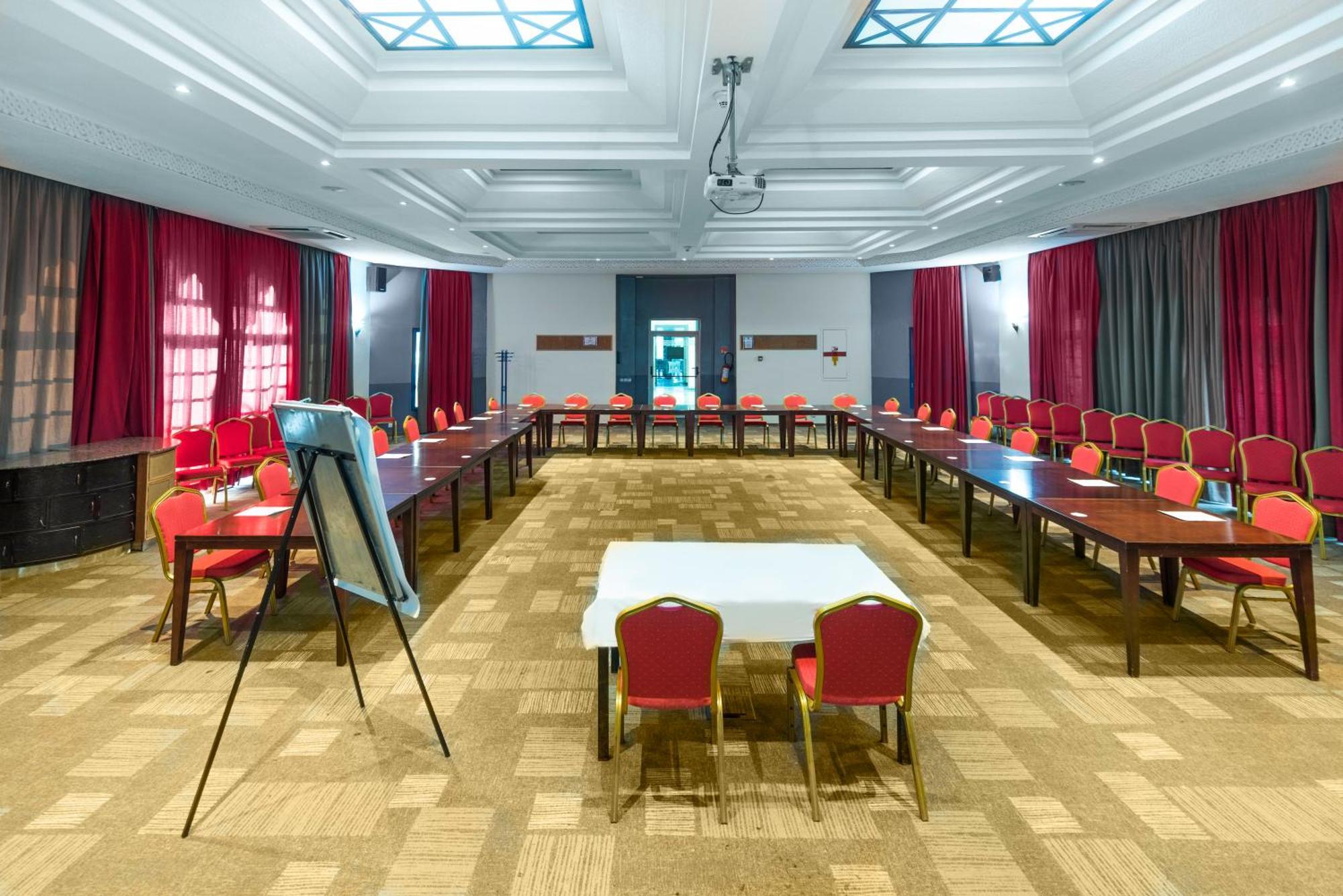 Ibis Fes Hotel Bagian luar foto